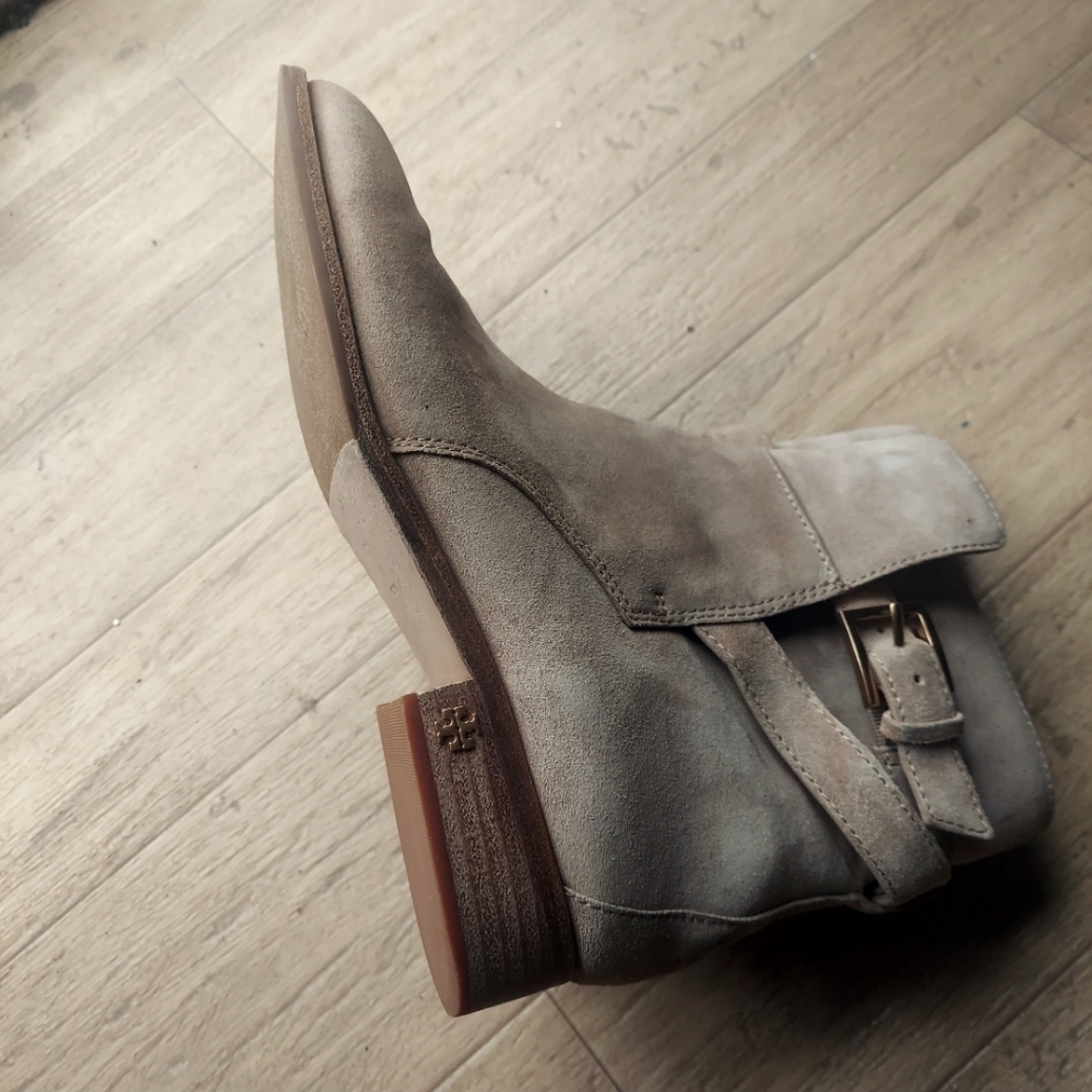 10m Tory Burch Brooke Ankle Bootie Beige Suede Moto Boots Womens‎ - Picture 12 of 13